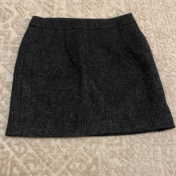 Ann Taylor Black Skirt with Silver Sparkles Size 6 Side Zipper w/ pockets - Picture 3 of 7